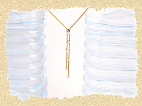 Collier "Y-DoubleStrings" aus 750/ooo Gelbgold mit Diamanten